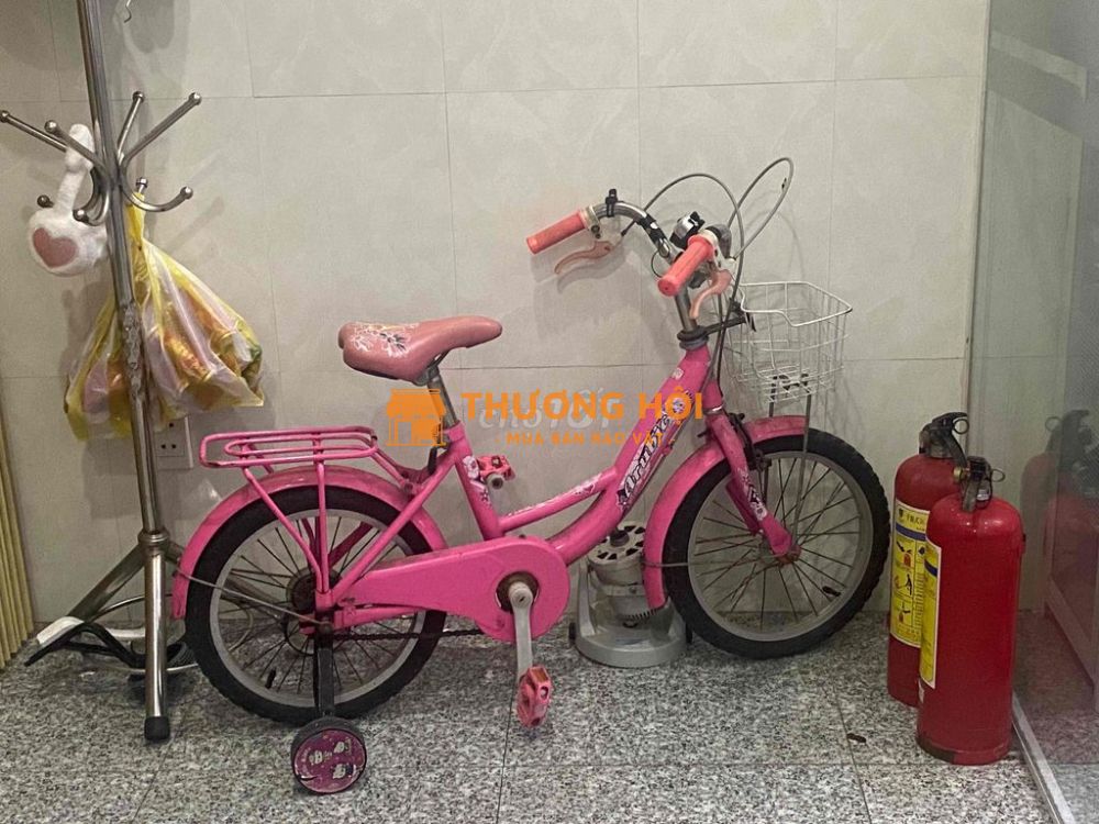cần bán xe cho bé 5-6 tuổi