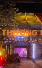 Tuyển phục vụ có chỗ ở lại