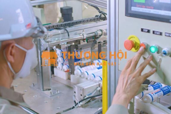 Cần 15 nam đi xkld Đài Loan làm sản xuất keo dán giấy