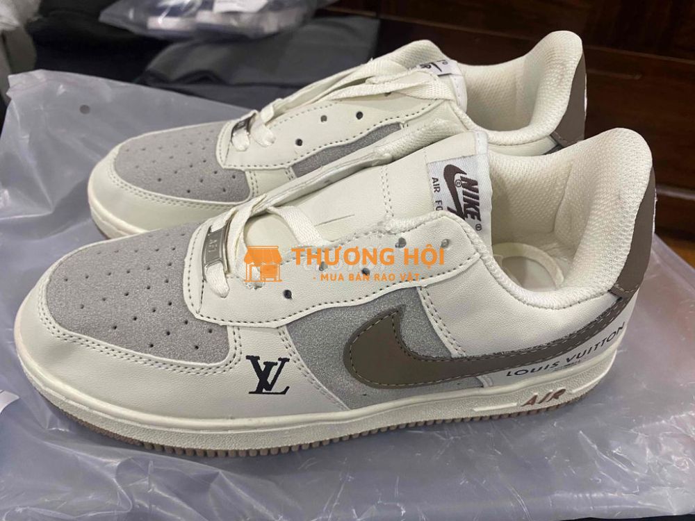 Đôi LV Nike chưa chạm đất sz40
