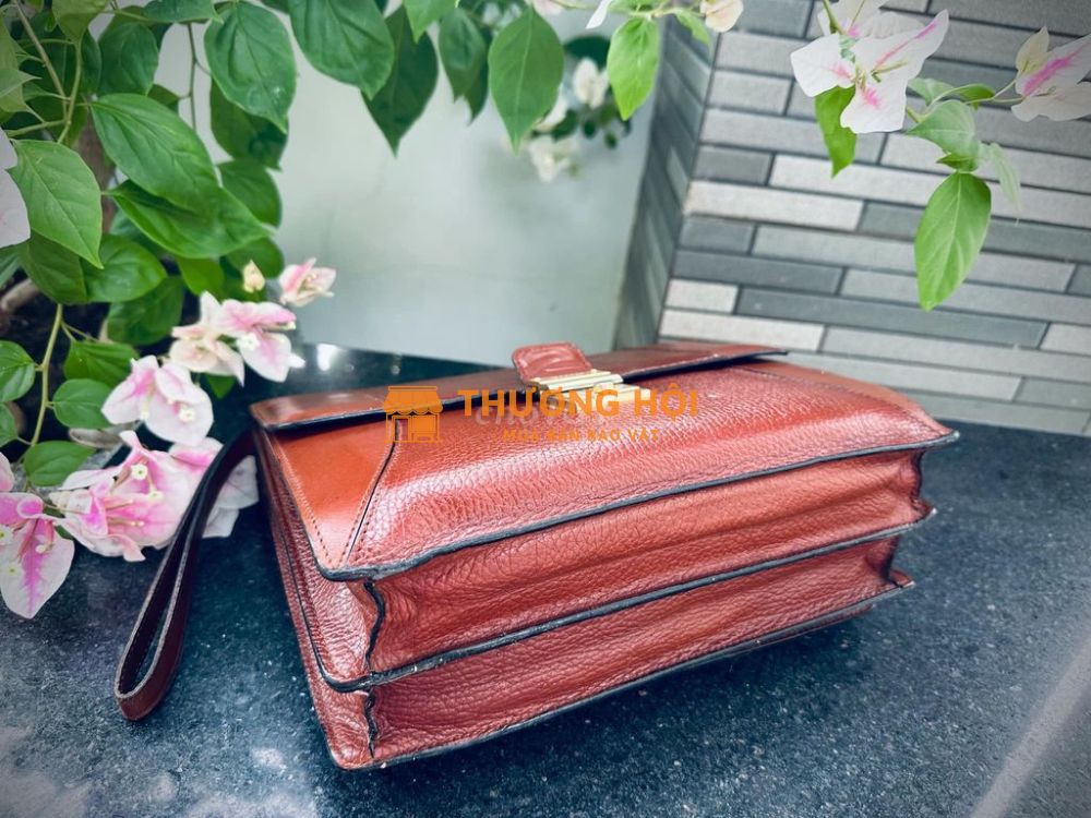 Bally Clutch calfskin màu cam sang trọng