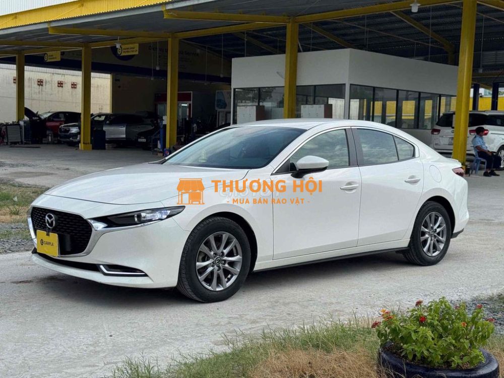 SALE “Mazda 3 2021 1.5L Luxury”