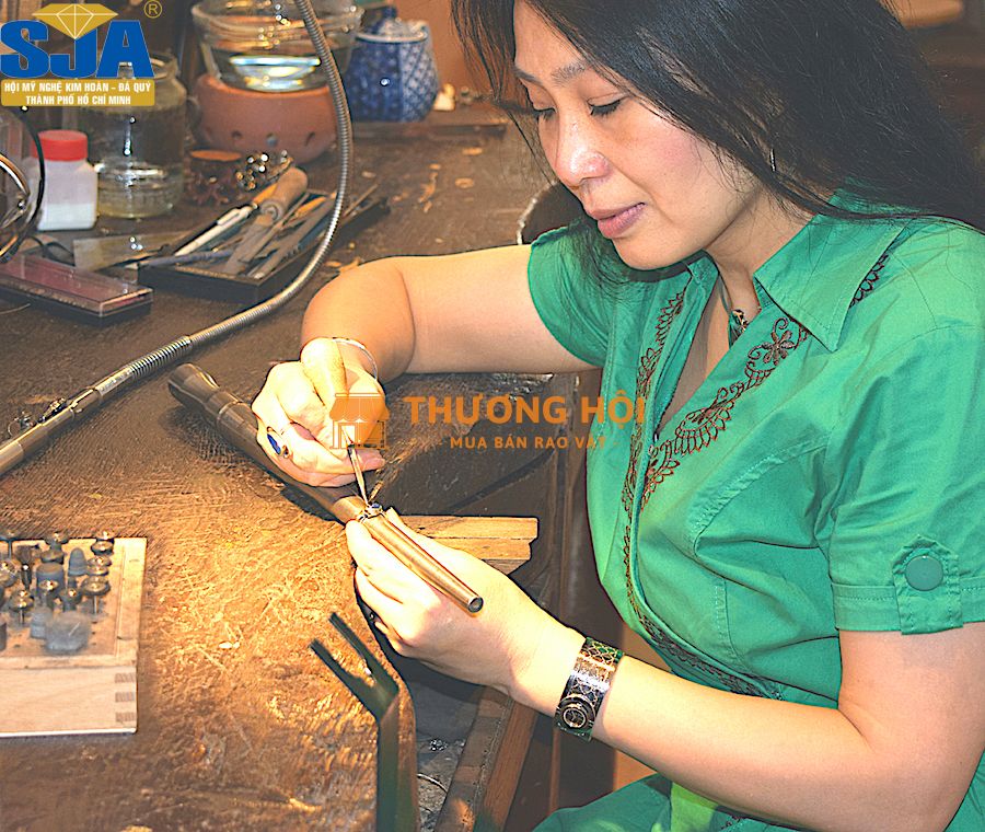 CẦN GẤP THỢ PHỤ LĐPT