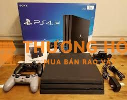 Cần bán ps4 hách giá rẻ ,máy mới mua chơi dc vài lần