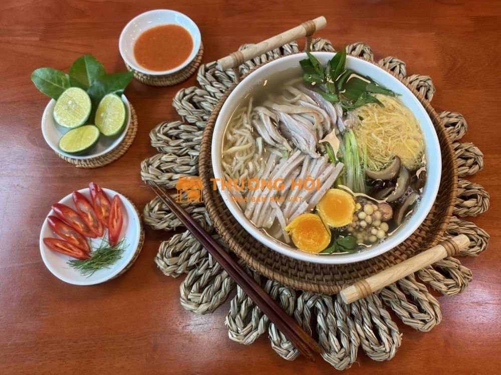 🍜 Tuyển NV chạy bàn order