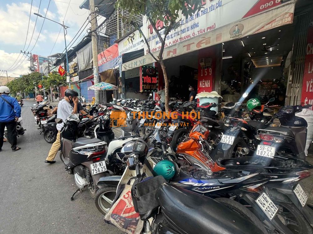 Yên Xe Tấn Tài Tuyển Thợ Phụ Làm Yên Xe Máy