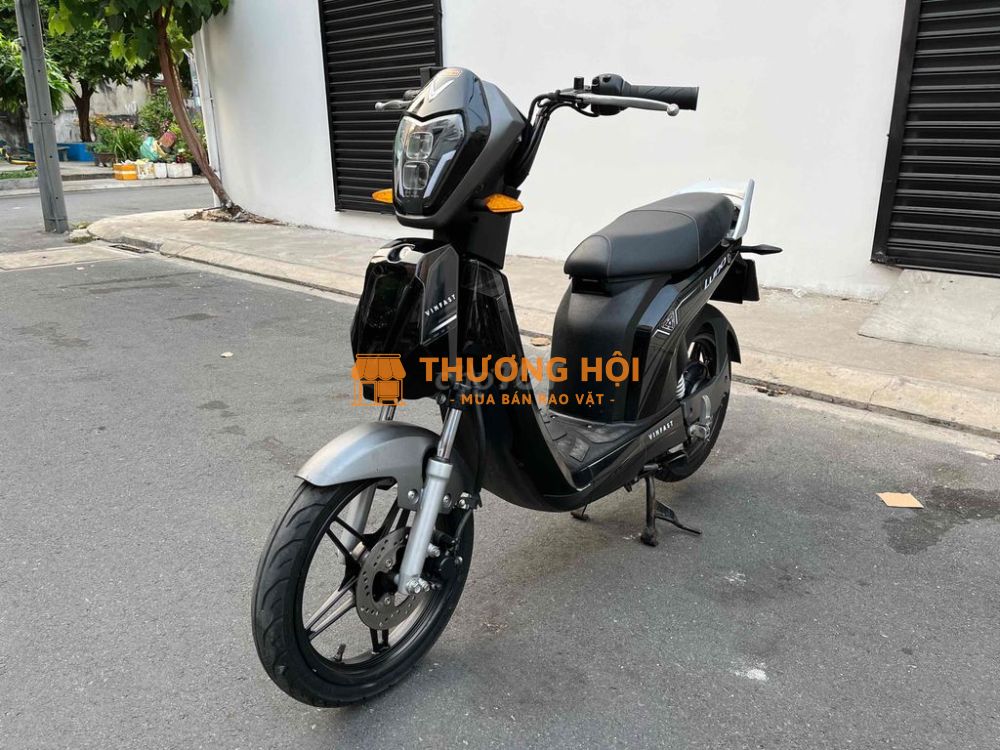 Xe Máy Điện Vinfast Ludo Đủ Giấy Tờ. Pin Sạc Mua