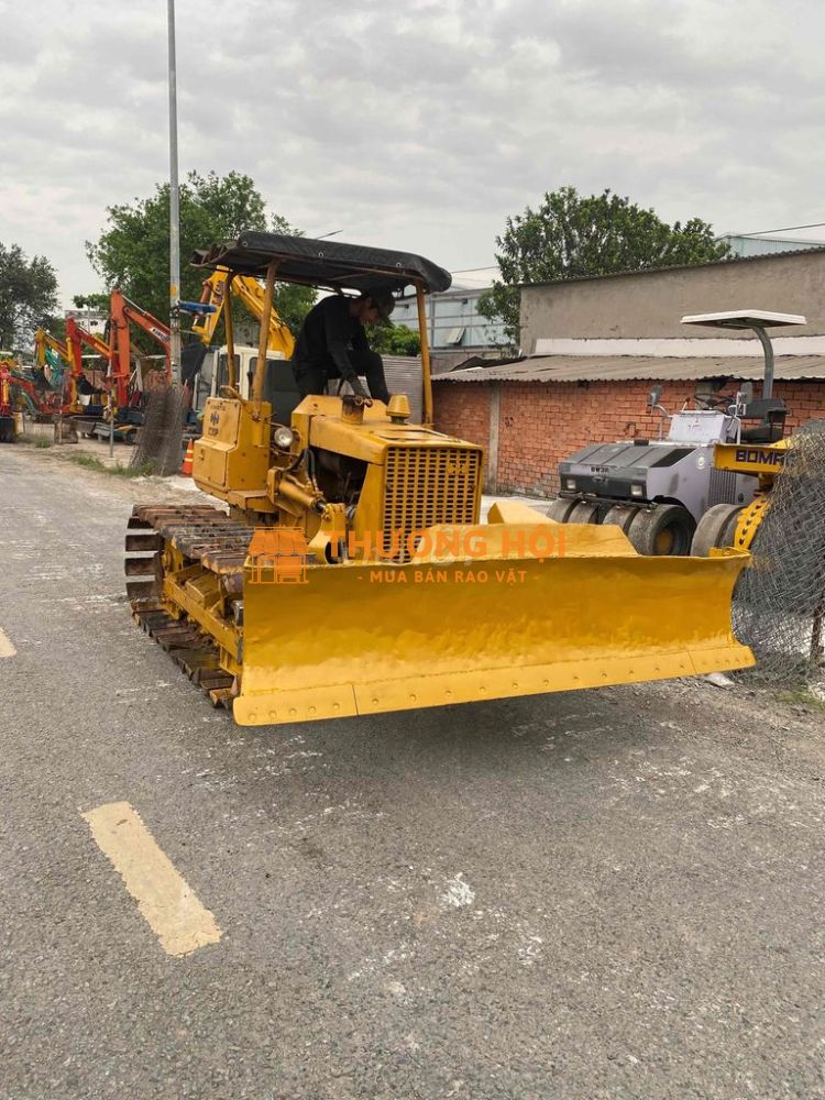 ủi D2 Xe đẹp máy khỏe về sử dụng ngay