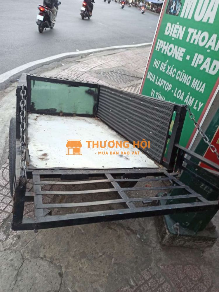 Thanh lí xe lôi hàng như hình rất chắc chắn