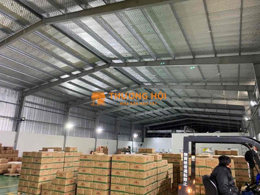 Tuyển nhân viên giao hàng xe máy và phụ xe ô tô