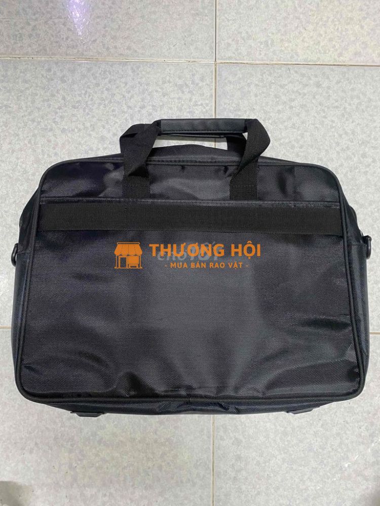 2/4 Còn ít cặp đựng laptop cần pass(mới) Mới Cả nam và nữ