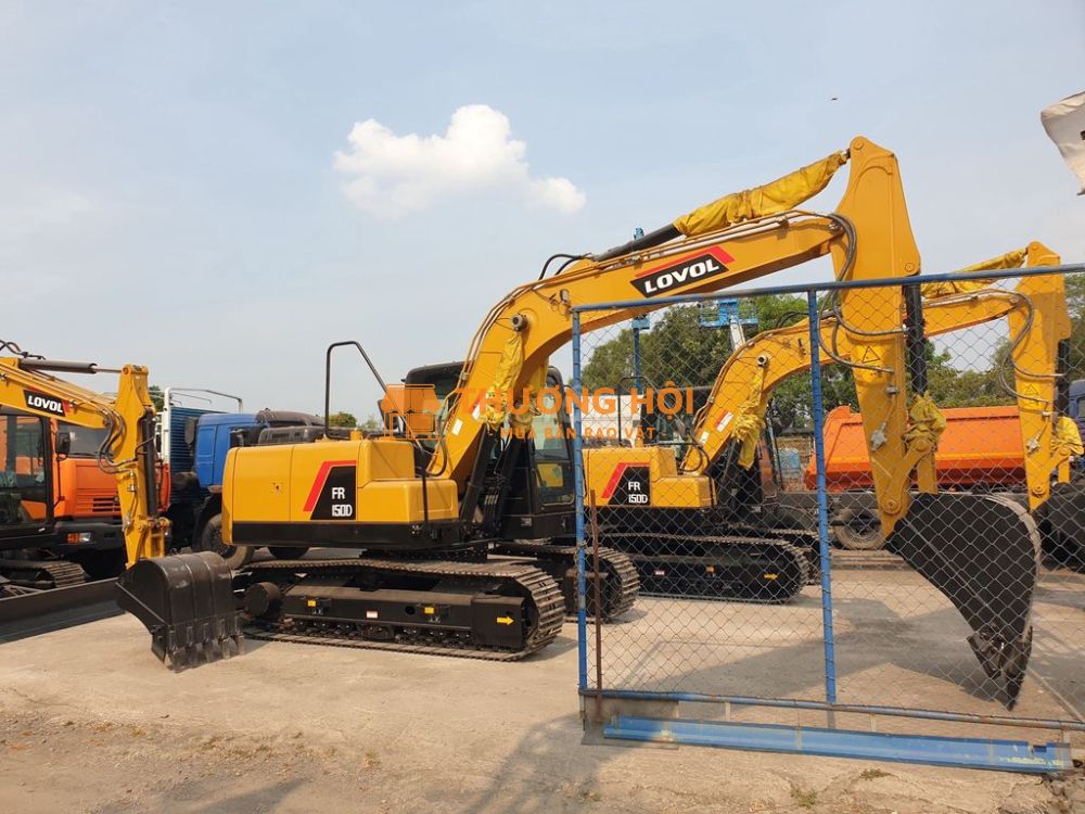Xe đào Lovol gàu 0.3 và gàu 0.6 nhập khẩu mới
