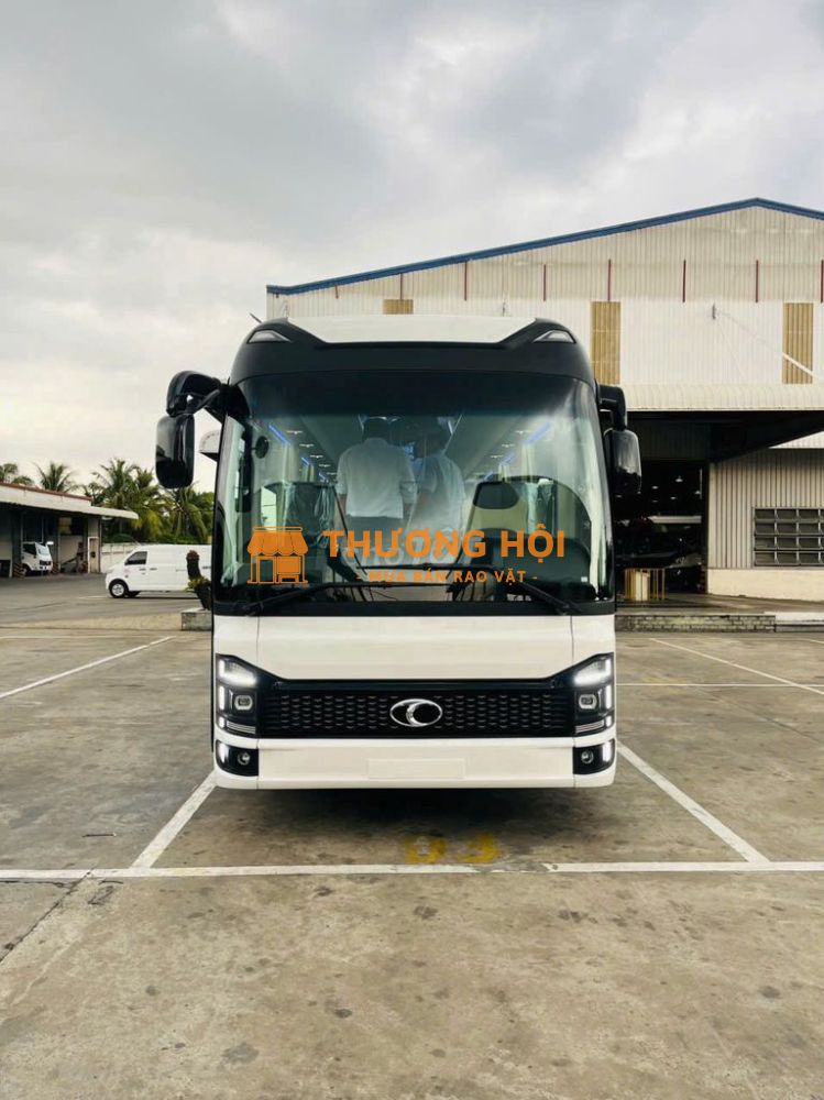 XE 29 CHỖ - THACO TB87S29A - HỖ TRỢ TRẢ GÓP 70-80%