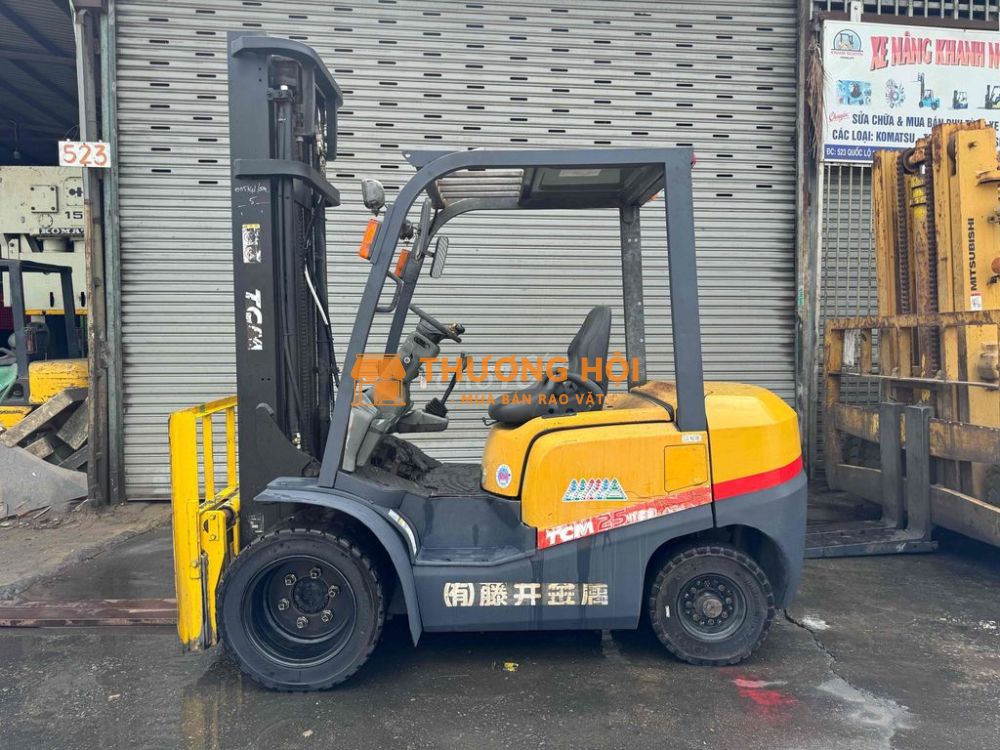 XE NÂNG TCM 2,5 TẤN NHẬP NHẬT