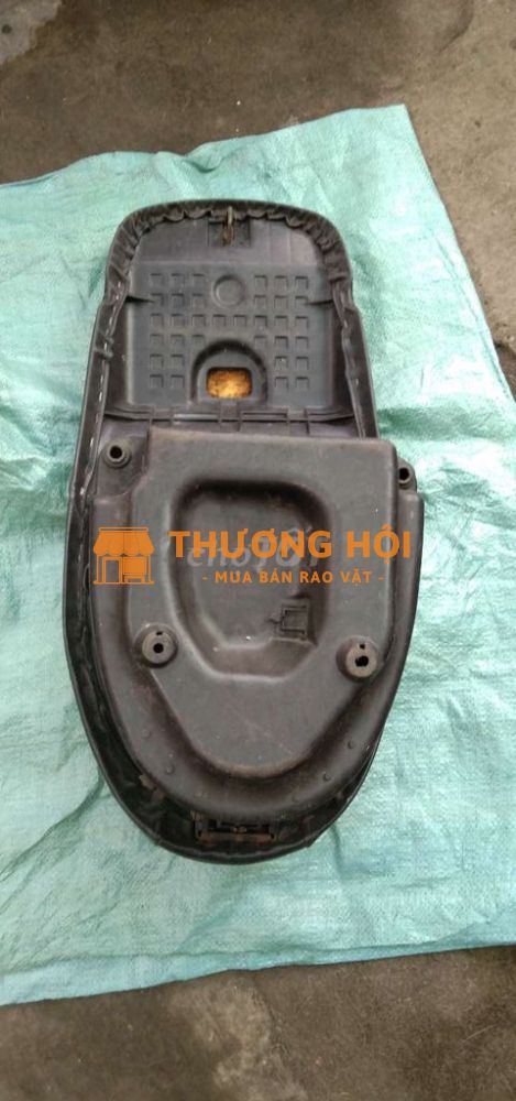Thùng Yên sh 2004 còn sử dụng tốt