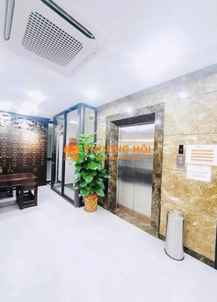 Tòa thương mại A10 Nam Trung Yên, Cầu Giấy 94m 3PN Tiện nghi, 8.3 Tỷ