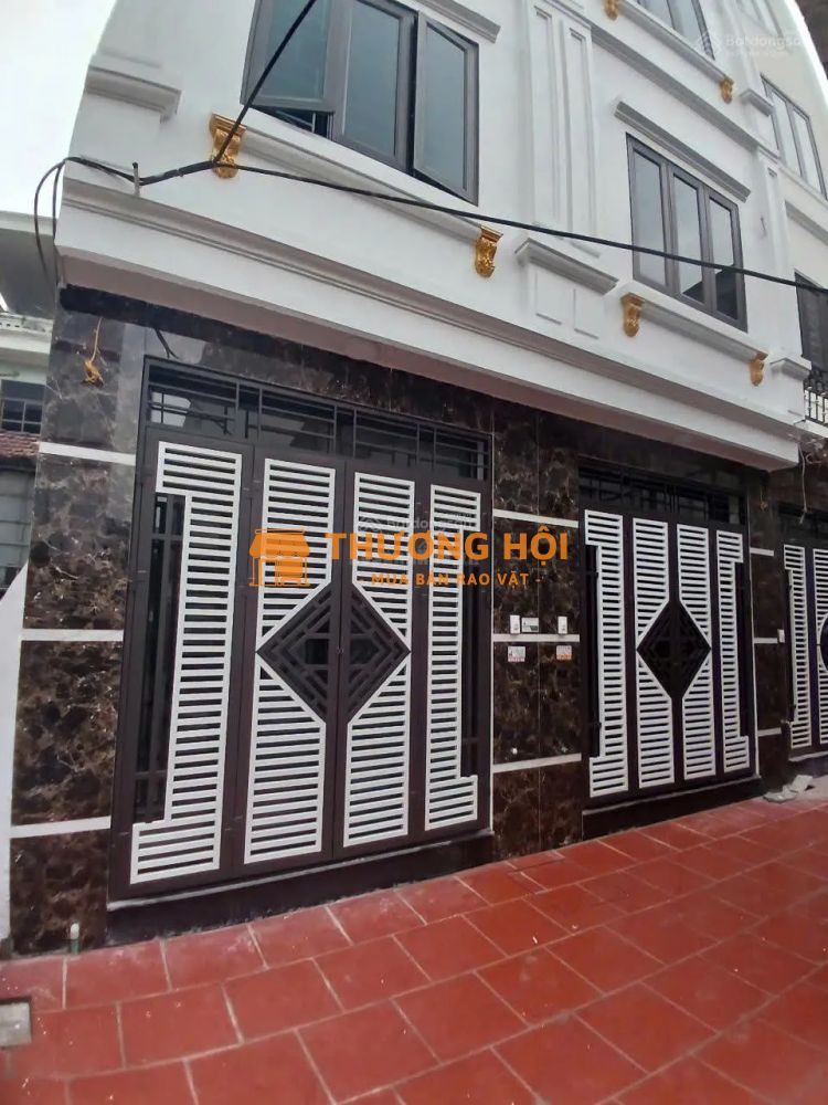 Chính chủ bán nhà 5 tầng mới xây tuyệt đẹp ngõ 22/18 phố Lụa, Vạn Phúc