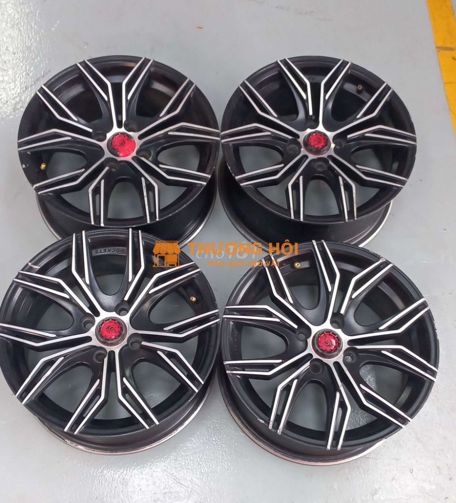Cần bán bộ mâm 15 in cho xe hạng B