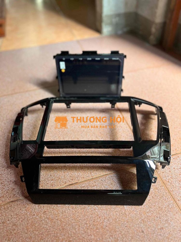 cần bán màn hình xe oto