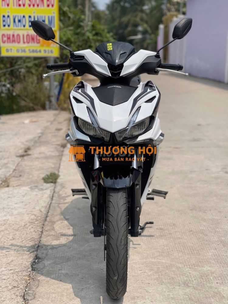 WINNER V3 TRẮNG ĐEN 2023