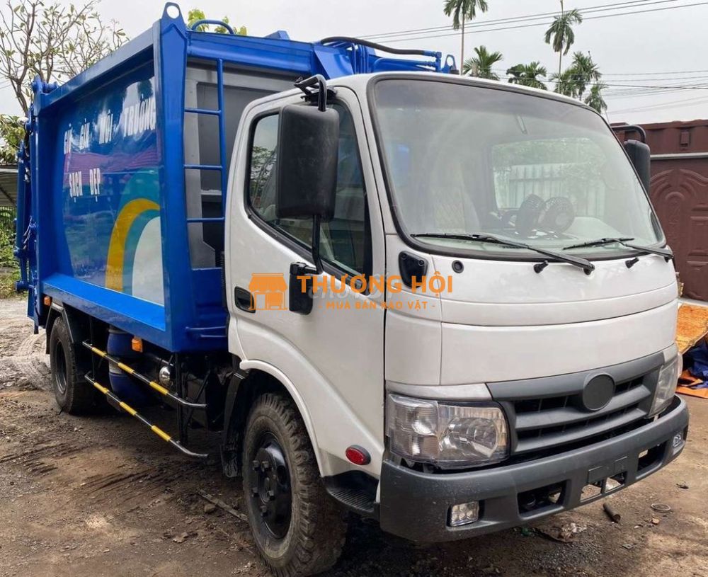 Xe ép rác 7 khối Hino đời 2017 - thùng inox mới