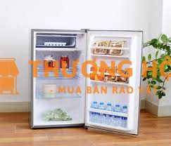 Còn đúng 1 tủ lạnh cánh kính Hoà Phát 90L xã kho giá gốc