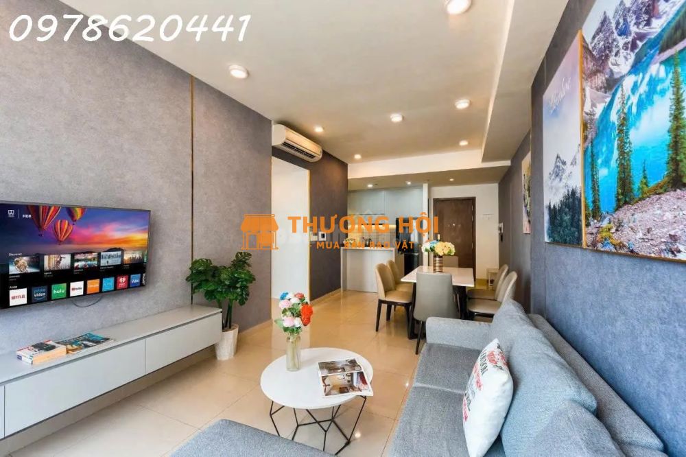Cho thuê căn hộ chung cư cao cấp THE TRESOR bến vân đồn quận 4, tầng cao có ban công
