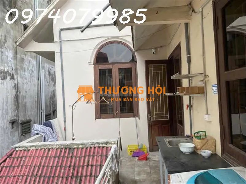 CẦN PASS PHÒNG TẠI TÂY HỒ, HÀ NỘI - Địa chỉ: ngõ 310 đường Nghi Tàm,Yên Phụ, Tây Hồ, Hà Nội.