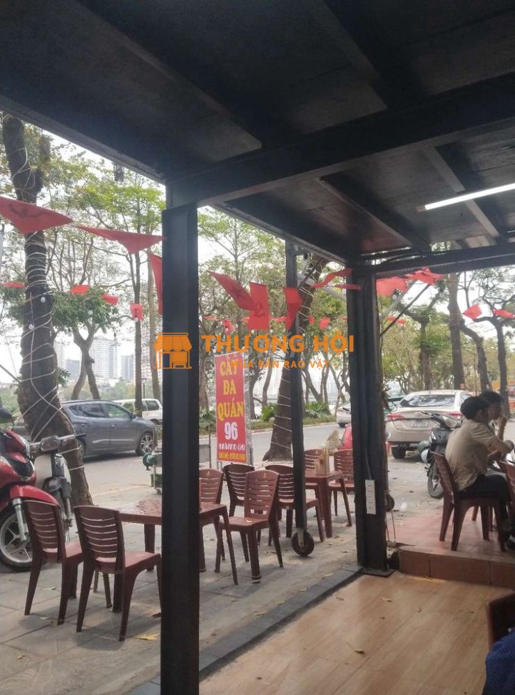 Em cần tìm 2 nhân viên Nữ ODer và 1 cô tạp vụ