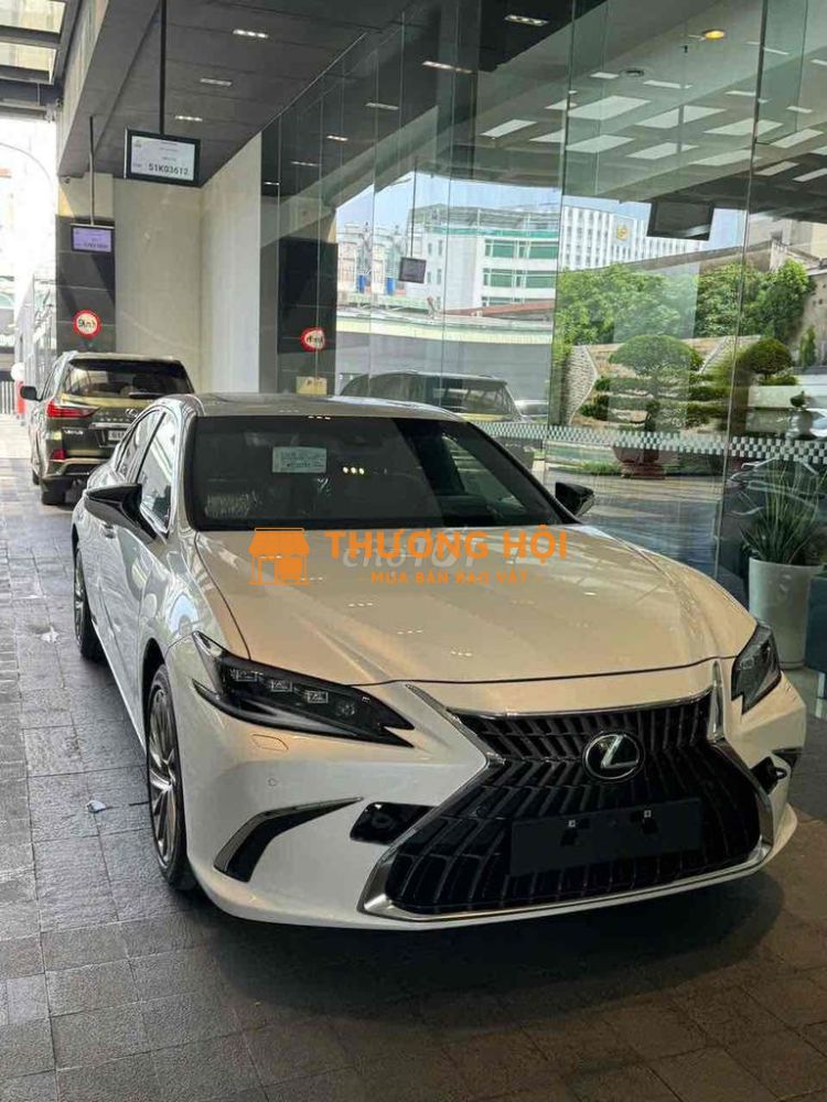 Lexus ES300h-2023-Trắng-Odo: 2.500 km-3ty250