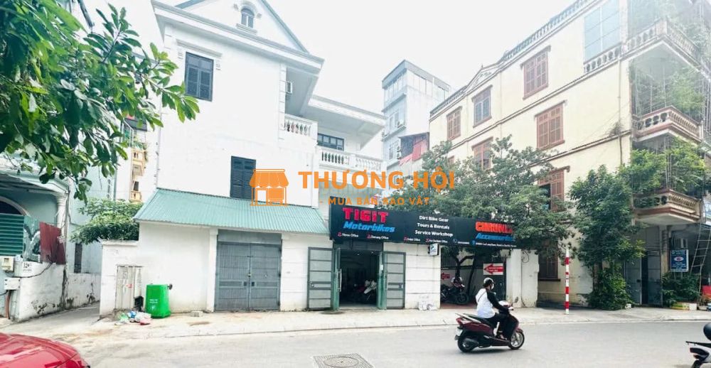 Biệt Thự Sân Vườn Lạc Long Quân, Tây Hồ, 3 Ô Tô Tránh, 432m2 3T MT 17m, Chỉ 185 Tỷ