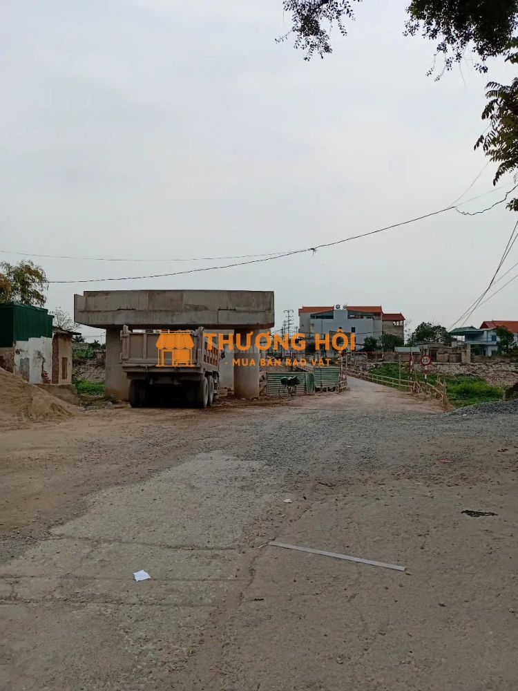 Bán 1 thửa đất liền kề mặt trục đường Cao Xuân Dương - cầu Mụ đi Hoà Chính.