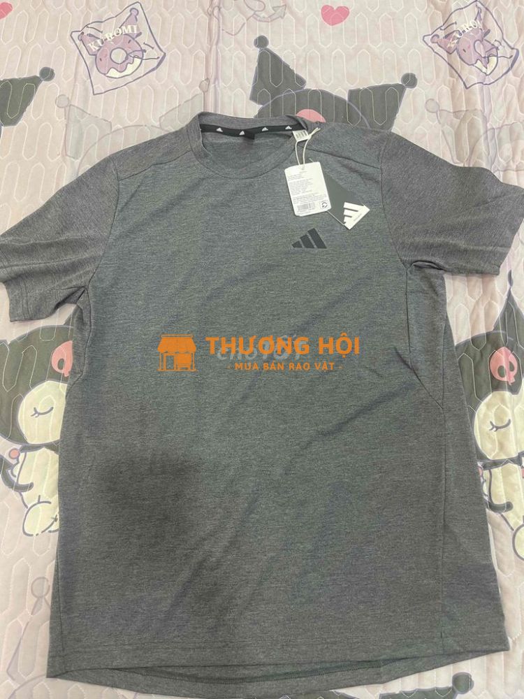 Áo thun Adidas size M.
