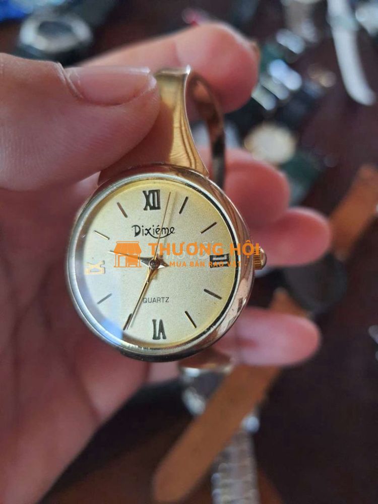 Đồng hồ nhật nữ chưa qua sử dụng