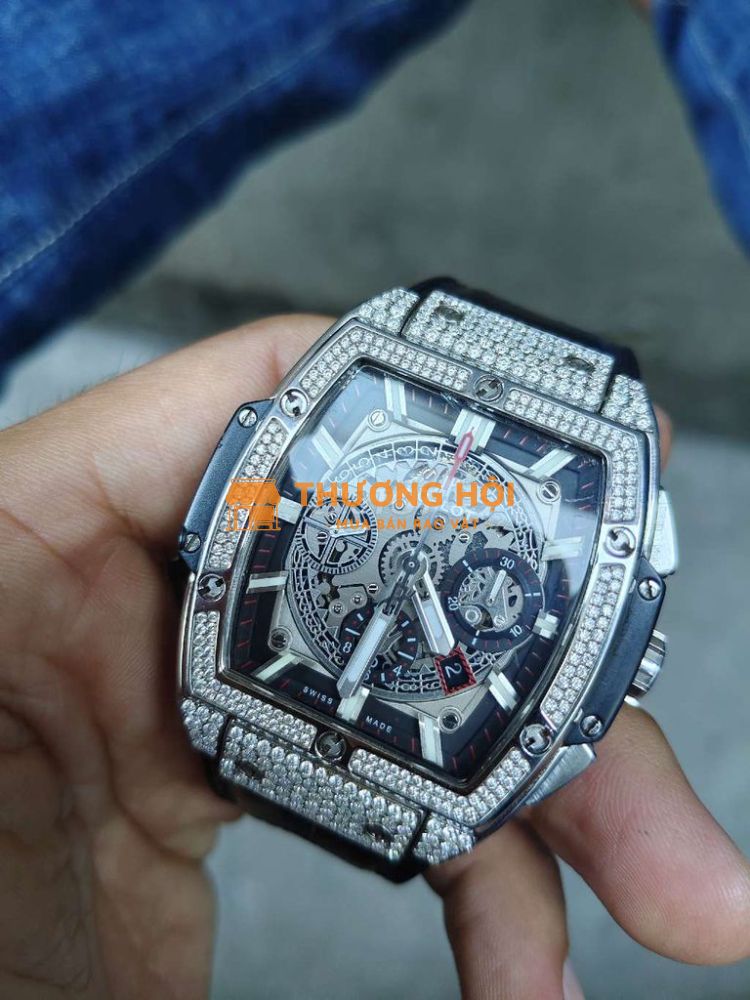 Đồng hồ cao cấp, kẹt tiền nên bán gấp size 45mm