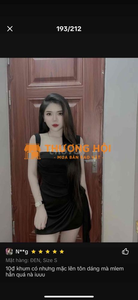 Đầm body hoa hồng ngang eo