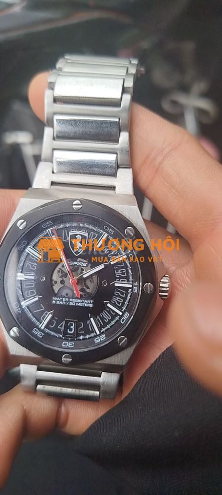 Đồng hồ ít sử dụng nên cần pass lại