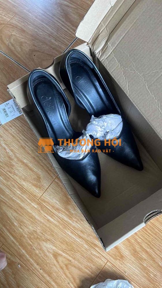 Giày cao gót 7 phân còn mới
