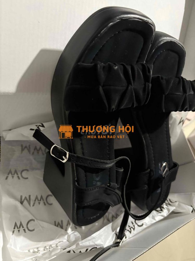 Sandal cao đế bằng Nữ size 38 MCW chính hãng