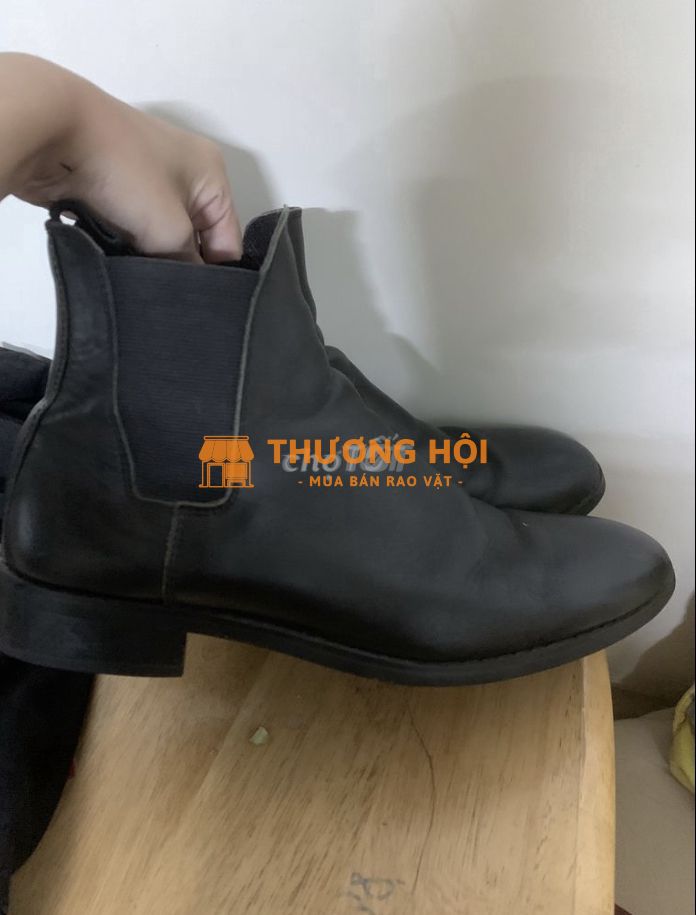 Giày boot hiệu TATHANIUM size 40