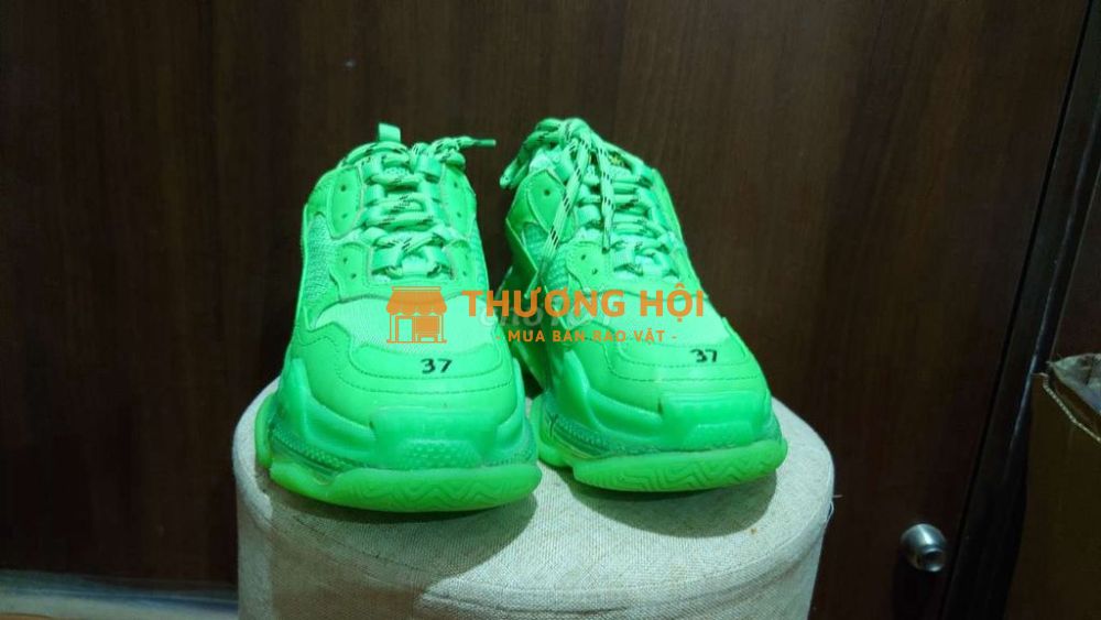 PASS LẠI ĐÔI GIÀY BALENCIAGA SIZE 37