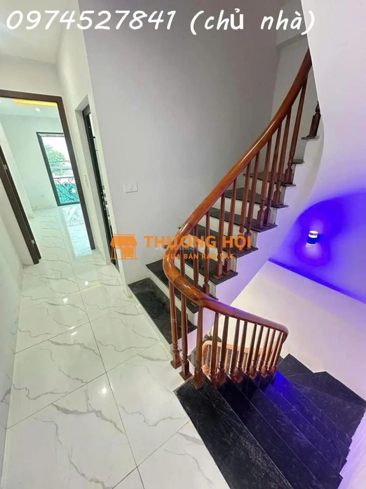 Nhà mình còn trống 2 Phòng Studio số 2, ngõ 151 Khâm Thiên, Đống Đa, Hà Nội