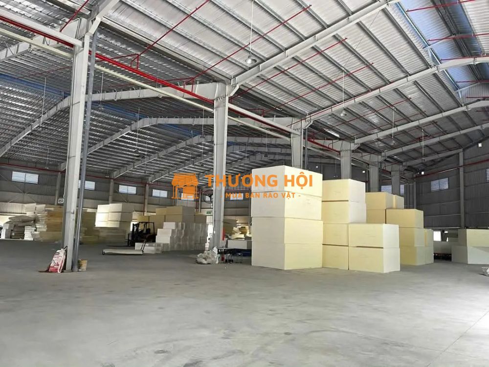 BÁN NHÀ XƯỞNG LỚN TẠI TÂN UYÊN, BÌNH DƯƠNG – VỊ TRÍ KINH DOANH SẦM UẤT Liên hệ: