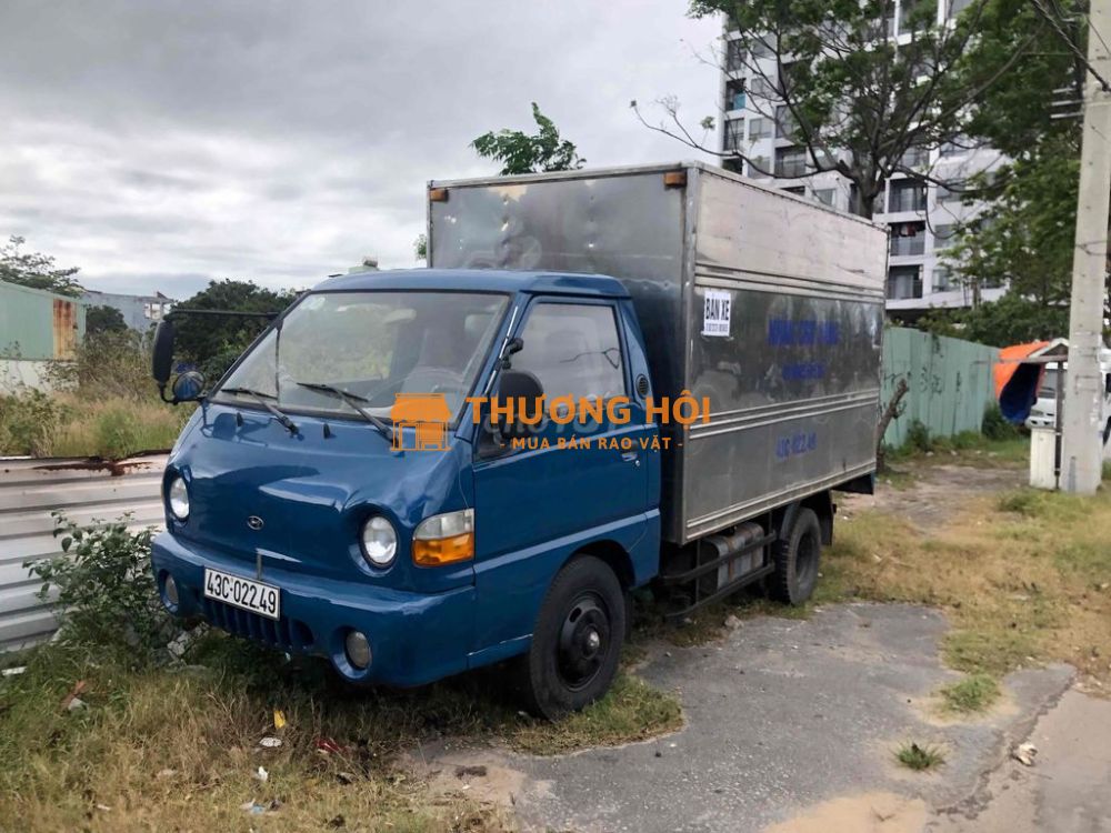 cần bán gấp xe hundai thùng kín