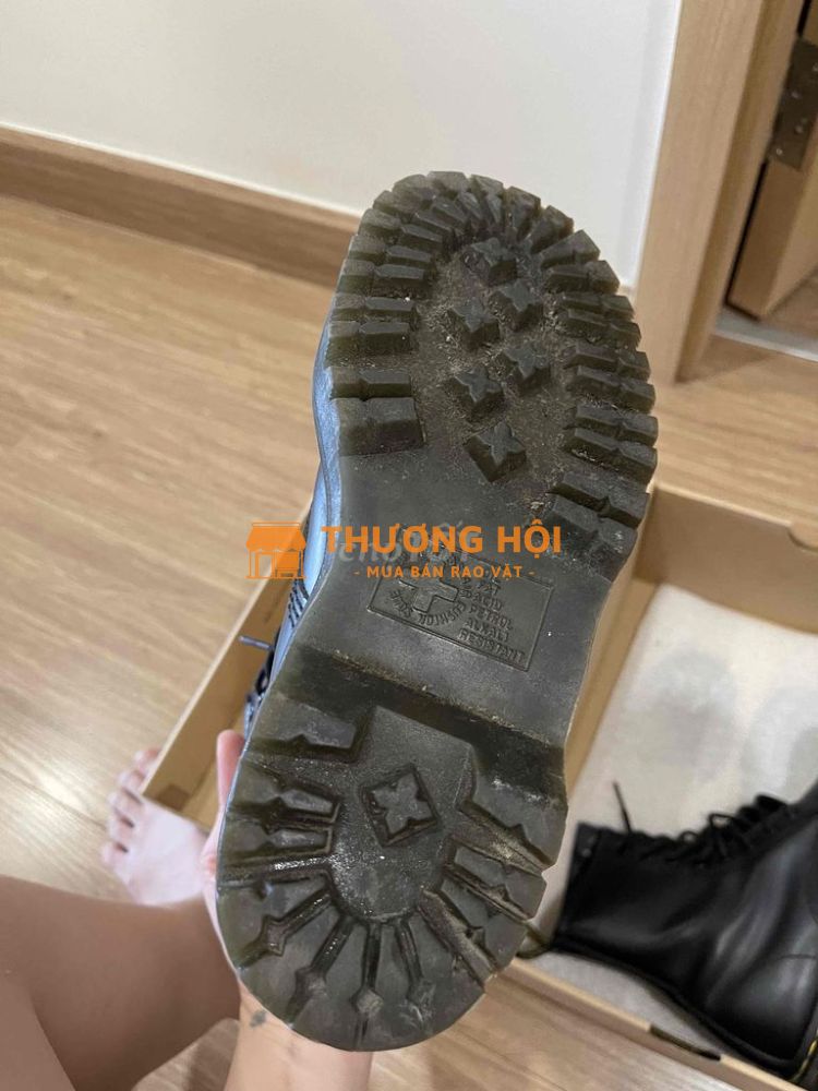 Giày boot Dr. Martens sz 36 rất mới