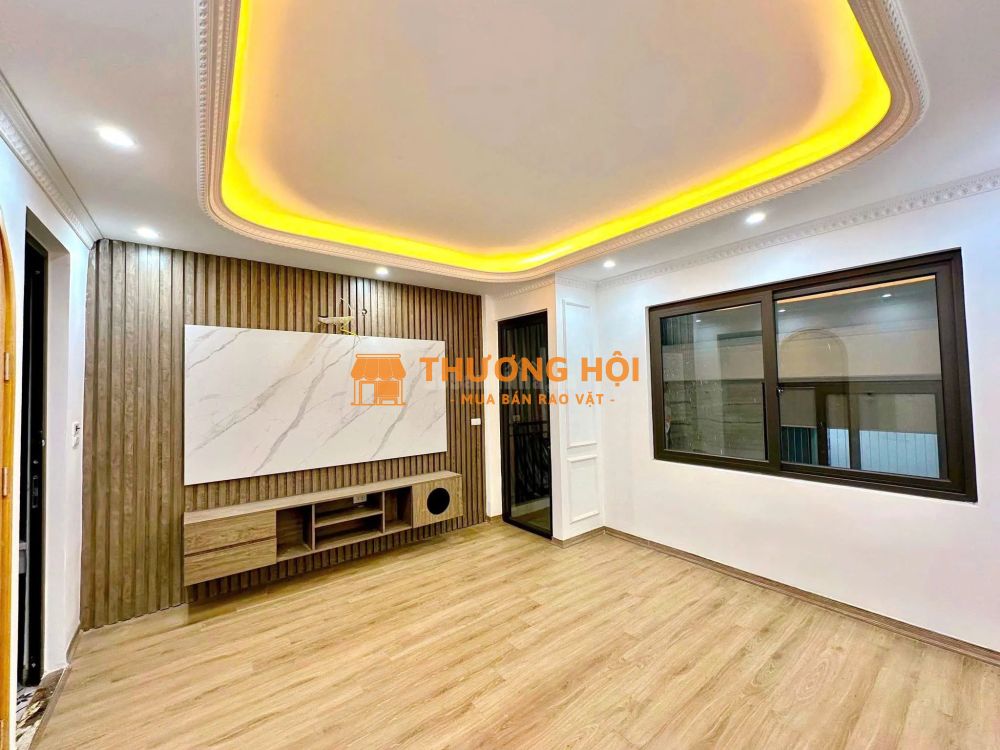 PL HOÀNG VĂN THÁI Ô TÔ VÀO NHÀ - KINH DOANH DT 106m2 3 tầng MT 5.5m Giá 24 tỷ