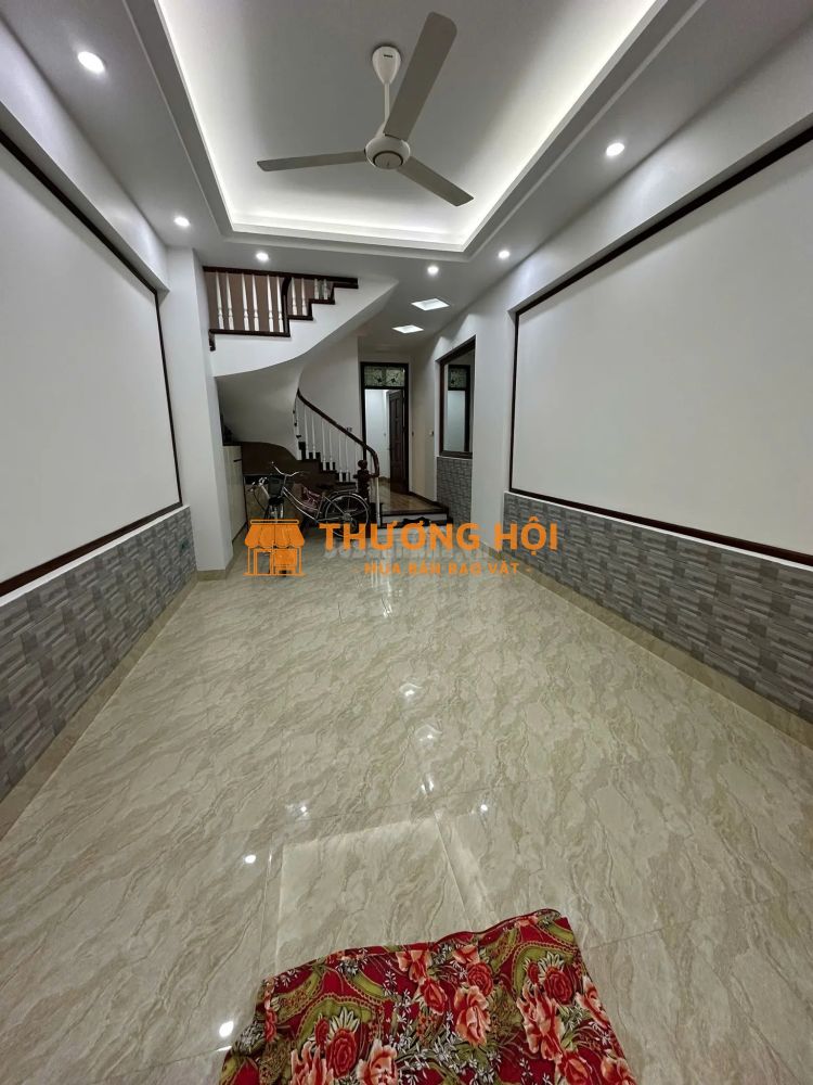 Cần bán nhà mặt ngõ khu vực Hoàng Văn Thái, Tô Viễn Diện, Thanh Xuân. 30m2, 3T, ngõ thông ô tô