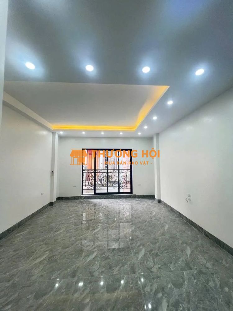 NHÀ CẤP 4 HOÀNG VĂN THÁI – 12 TỶ - PHÂN LÔ QUÂN ĐỘI - Ô TÔ TRÁNH - KINH DOANH - DÂN TRÍ CAO