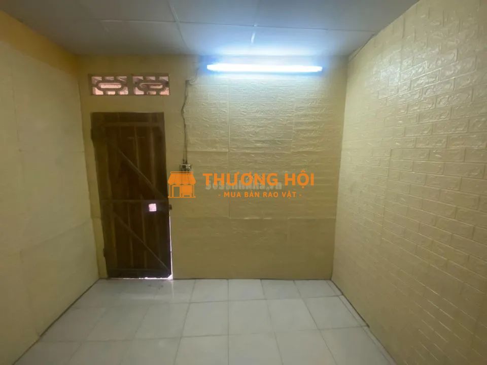 Cho thuê phòng trọ giá rẻ ngõ 13 Lĩnh Nam gần chợ Mai Động giá chỉ 1.1 triệu/ tháng
