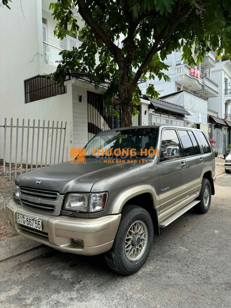 Ô TÔ 7CHỖ ISUZU TROOPER